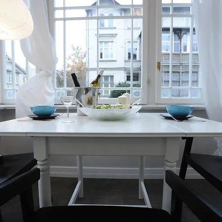 Special Apartment *